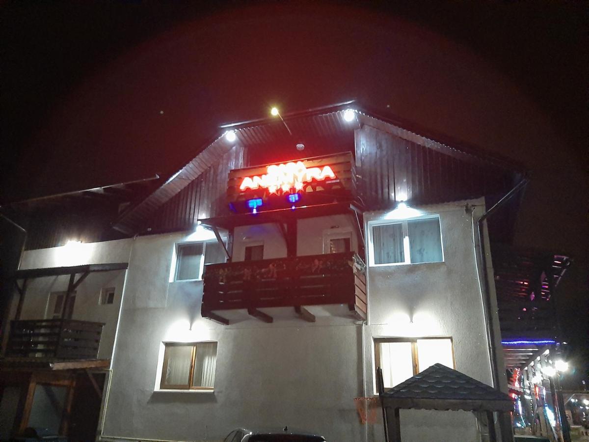 Hotel Casa Anemyra Săcele Exterior foto